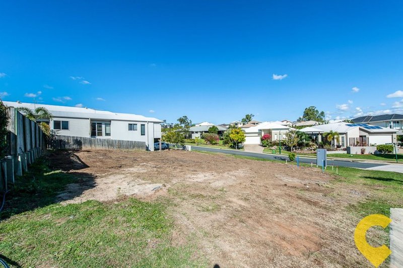 31 Hilltop Terrace, Springfield Lakes QLD 4300