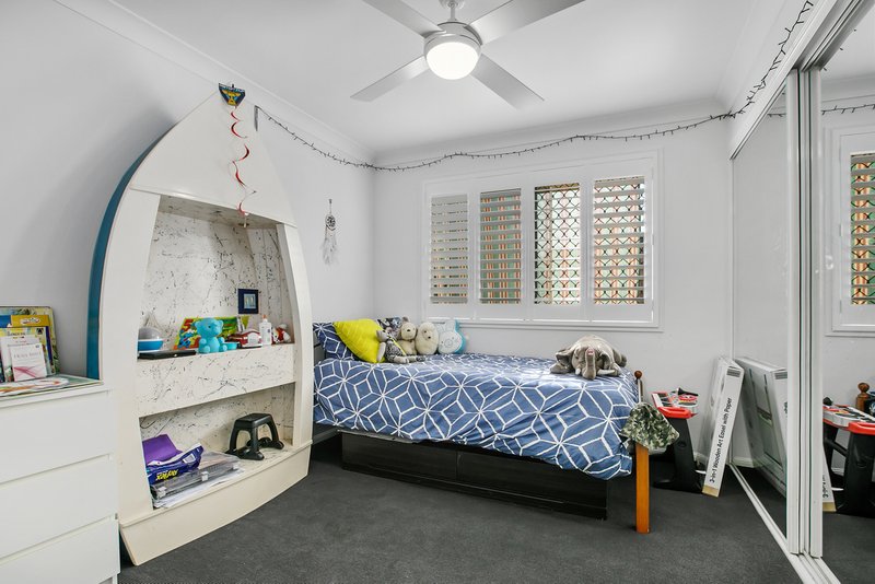 Photo - 31 Hinckley Street, Manly West QLD 4179 - Image 12