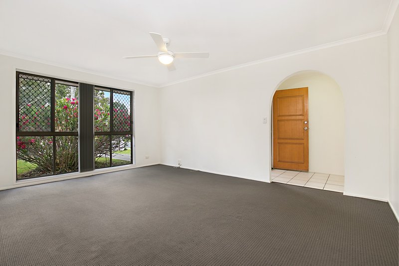 Photo - 31 Holder Street, Loganholme QLD 4129 - Image 4