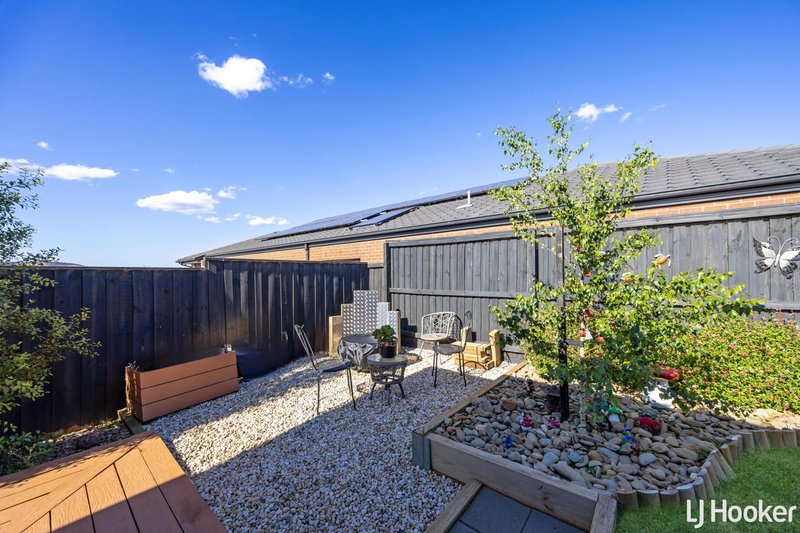 Photo - 31 Hollyhoke Drive, Maddingley VIC 3340 - Image 17