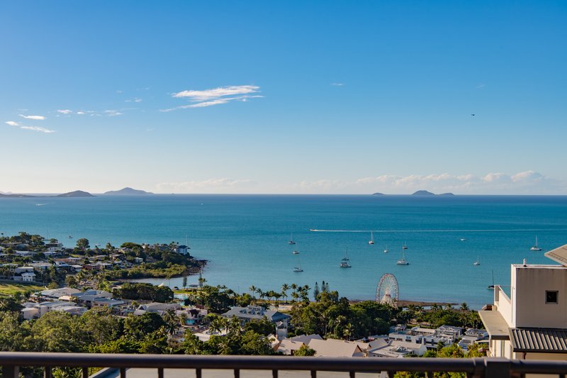 Photo - 31 Horizons Way, Airlie Beach QLD 4802 - Image 1