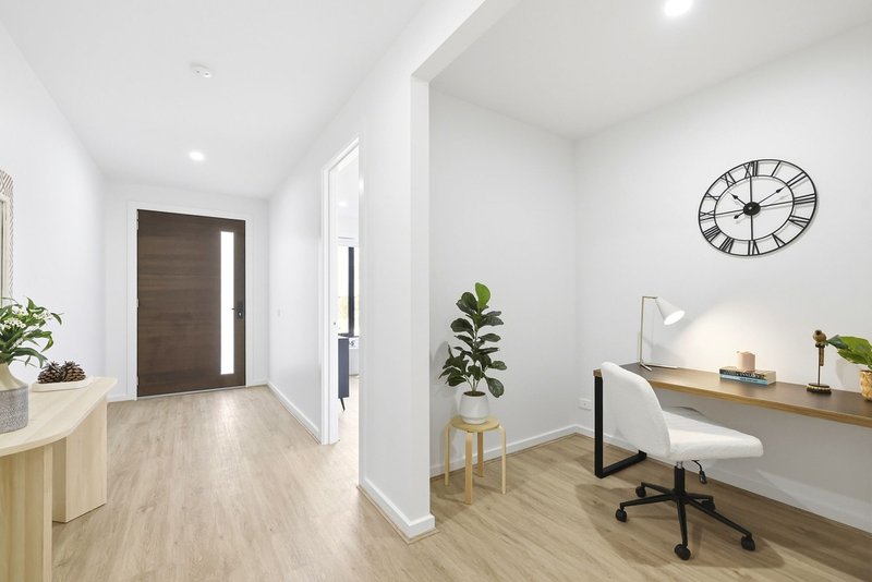 Photo - 31 Horseshoe Circuit, Bacchus Marsh VIC 3340 - Image 10