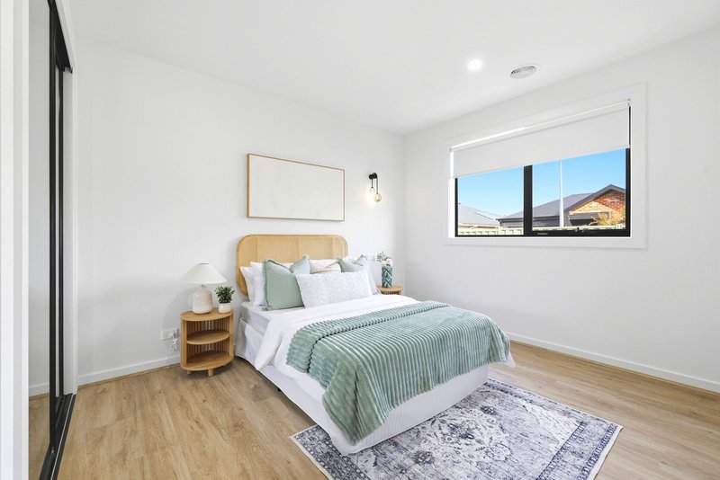 Photo - 31 Horseshoe Circuit, Bacchus Marsh VIC 3340 - Image 15