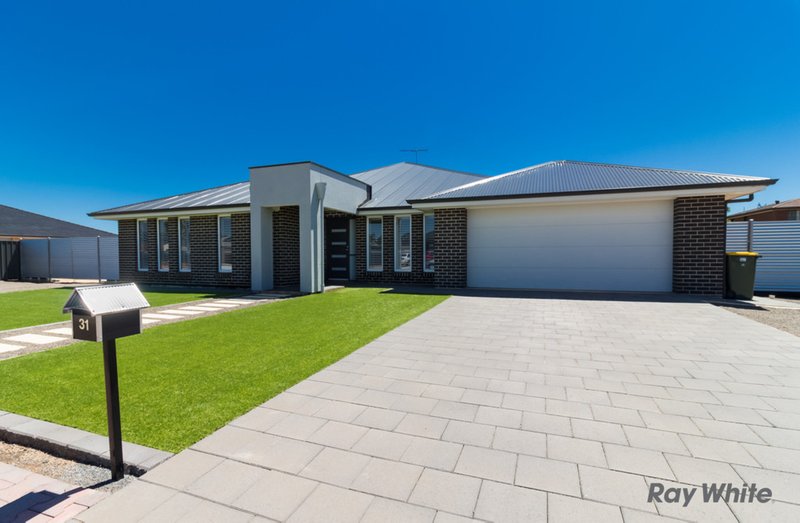 Photo - 31 Huon Road, Angle Vale SA 5117 - Image 2