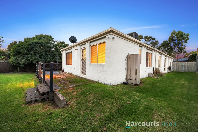 Photo - 31 Hutchinson Drive, Lynbrook VIC 3975 - Image 13