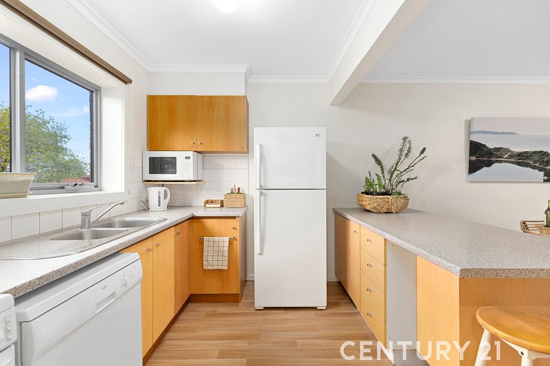 Photo - 3/1 Iona Street, Clayton VIC 3168 - Image 6