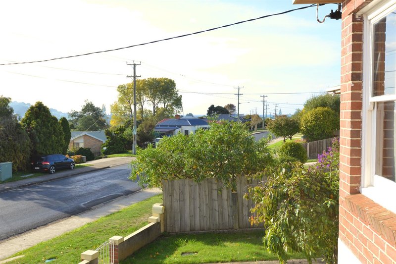 Photo - 31 Ironcliffe Road, Penguin TAS 7316 - Image 2