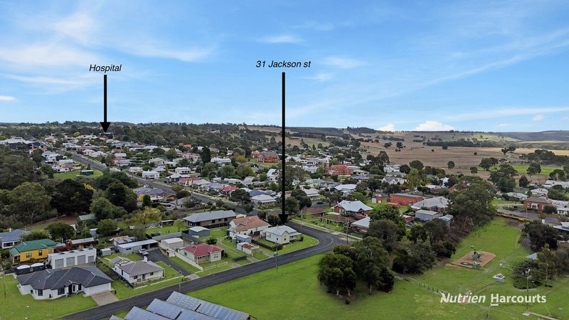 Photo - 31 Jackson Street, Casterton VIC 3311 - Image 14