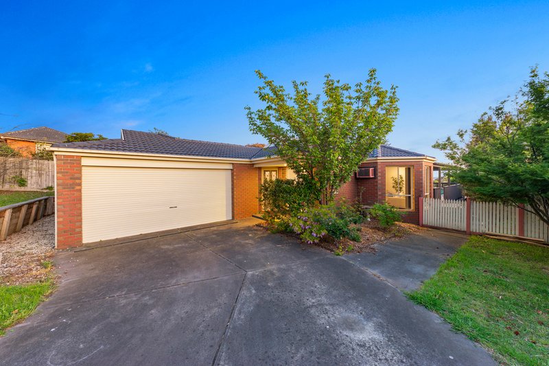 31 Jacqueline Place, Pakenham VIC 3810