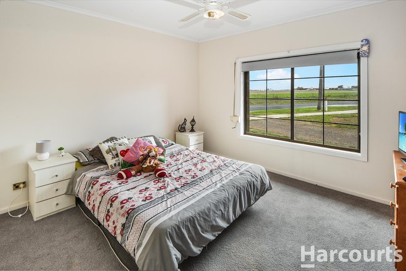 Photo - 31 Jenkinson Avenue, Horsham VIC 3400 - Image 7