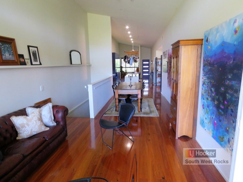 Photo - 31 John Shaw Close, South West Rocks NSW 2431 - Image 2