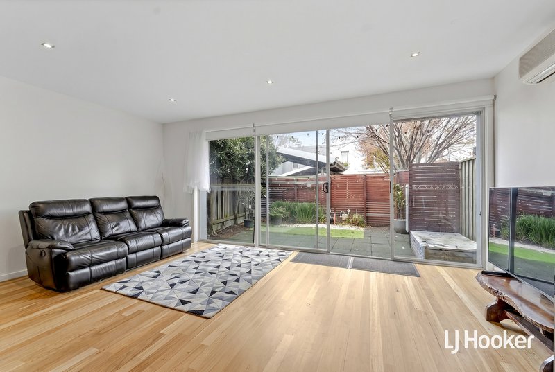 Photo - 3/1 Johnston Street, Newport VIC 3015 - Image 8