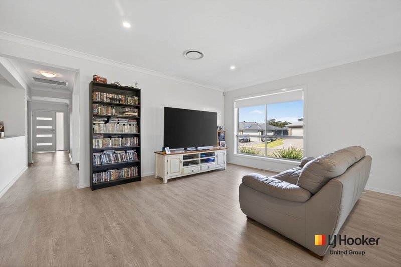 Photo - 31 Kalangara Road, Silverdale NSW 2752 - Image 4