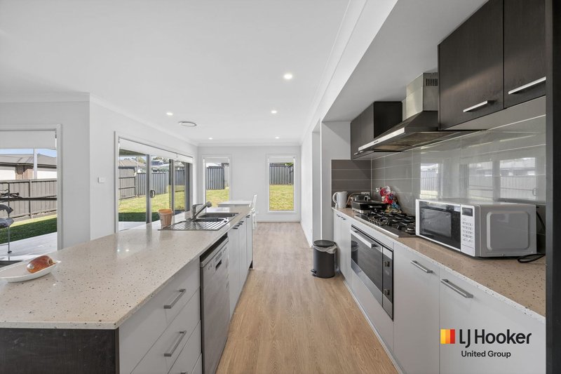 Photo - 31 Kalangara Road, Silverdale NSW 2752 - Image 7