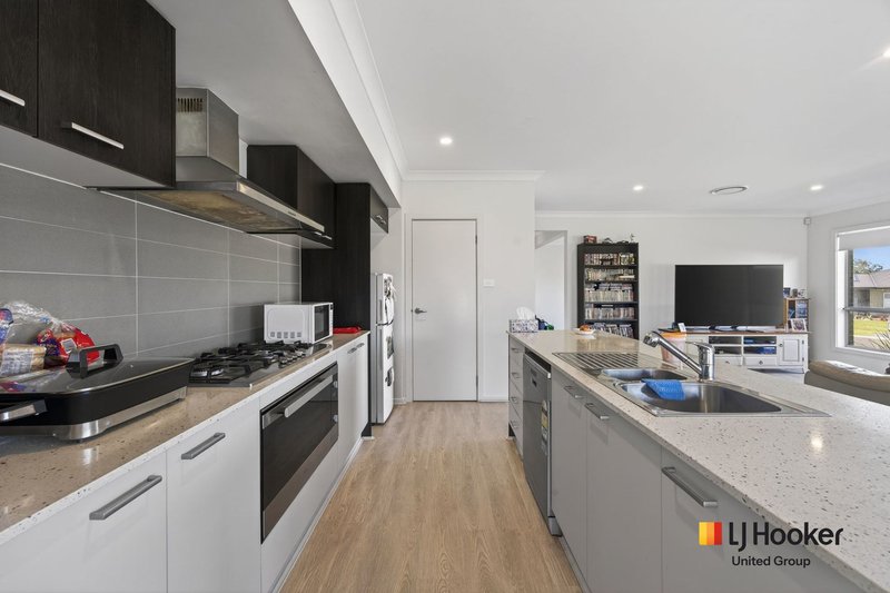 Photo - 31 Kalangara Road, Silverdale NSW 2752 - Image 8