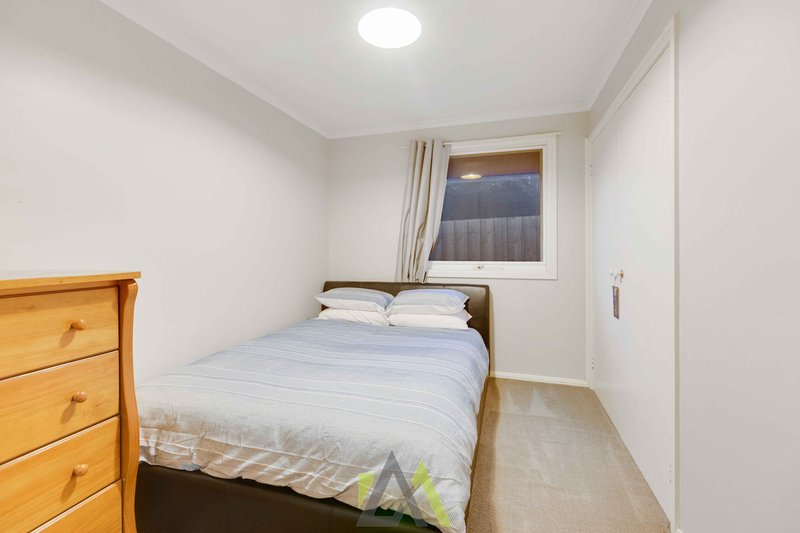 Photo - 31 Kerry Street, Langwarrin VIC 3910 - Image 10