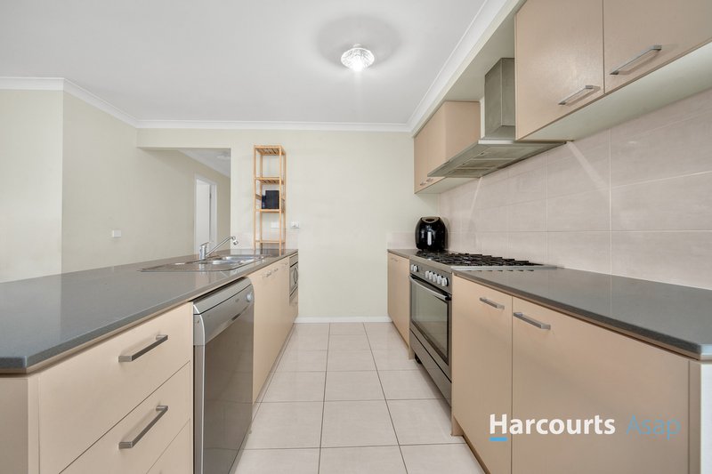 Photo - 31 Kilmarnock Way, Clyde North VIC 3978 - Image 5