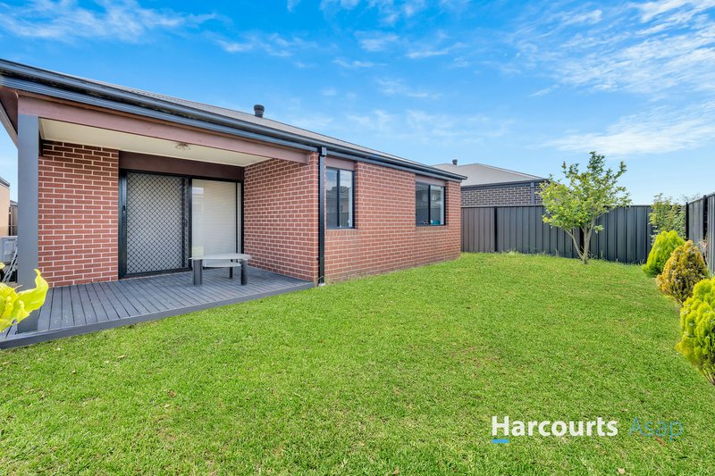 Photo - 31 Kilmarnock Way, Clyde North VIC 3978 - Image 13