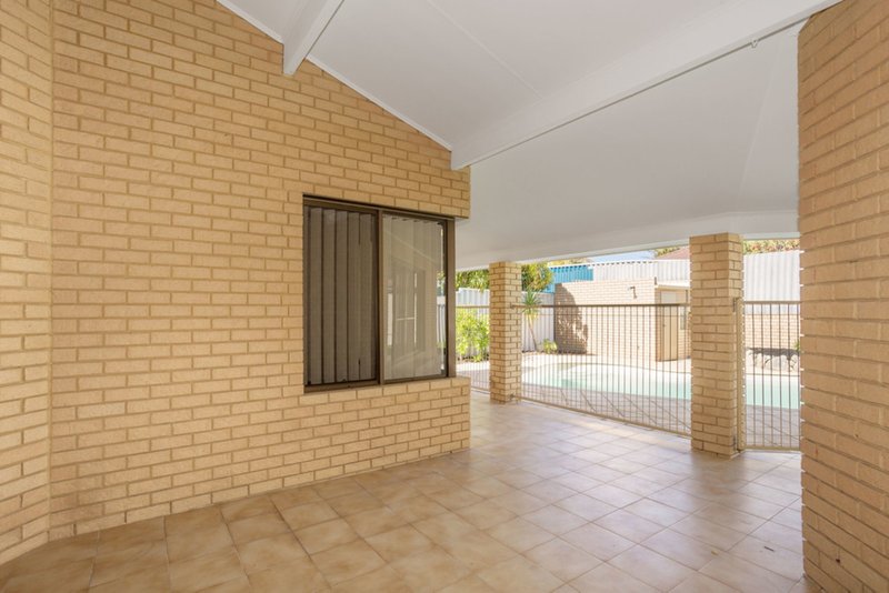 Photo - 31 Kingston Place, Kardinya WA 6163 - Image 16