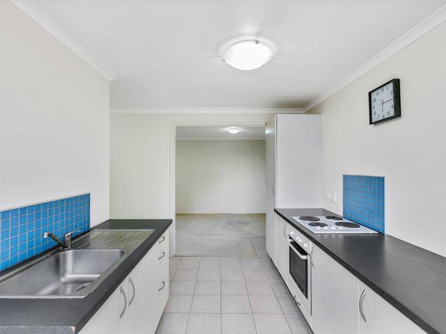 Photo - 31 Knight Street, Rochedale South QLD 4123 - Image 15