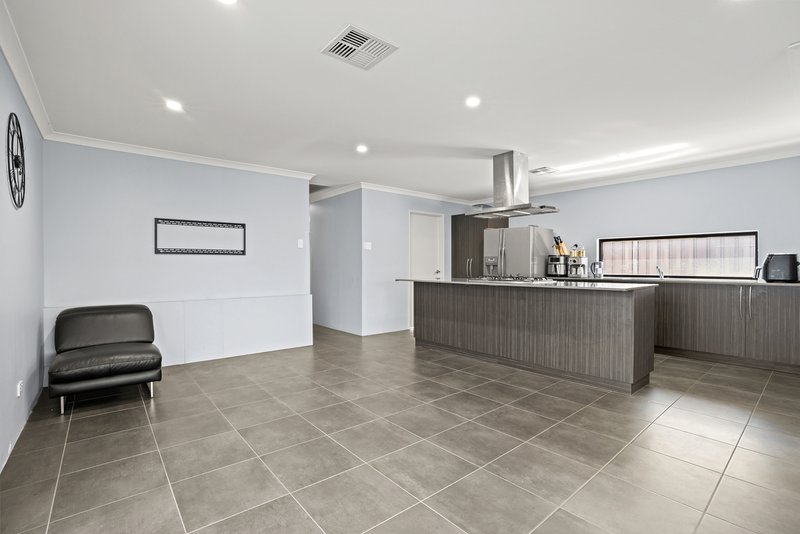 Photo - 31 Kogarah Street, Baldivis WA 6171 - Image 5