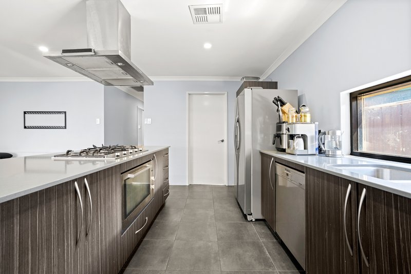 Photo - 31 Kogarah Street, Baldivis WA 6171 - Image 12