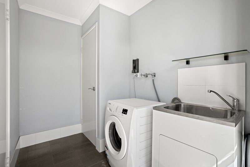 Photo - 31 Kogarah Street, Baldivis WA 6171 - Image 16