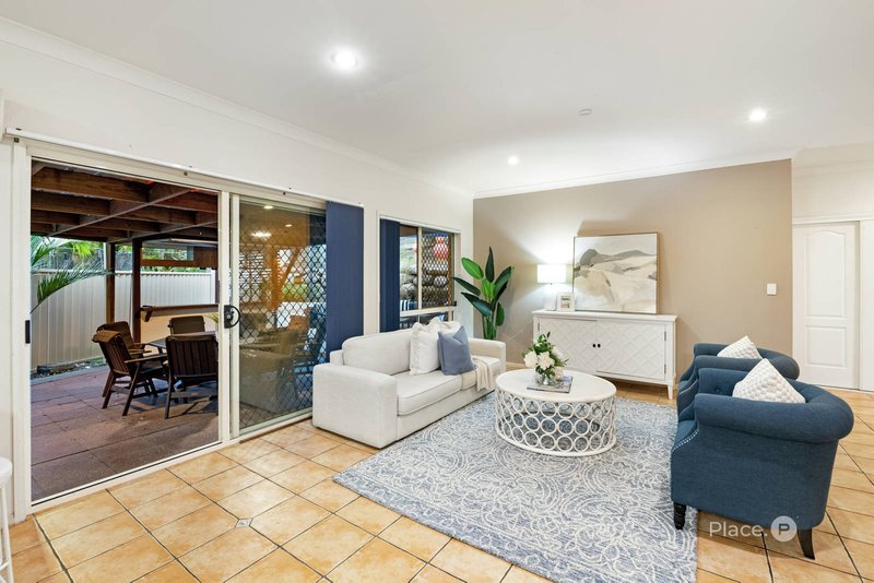 Photo - 31 Konrad Place, Sinnamon Park QLD 4073 - Image 9