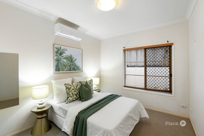 Photo - 31 Konrad Place, Sinnamon Park QLD 4073 - Image 20