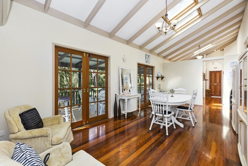 Photo - 31 Koombahla Drive, Tallebudgera QLD 4228 - Image 5