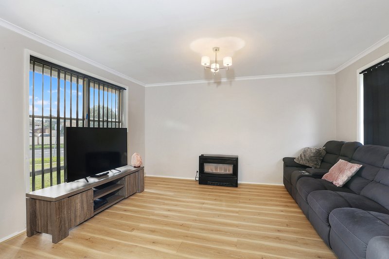 Photo - 31 Kosciusko Avenue, Corio VIC 3214 - Image 3