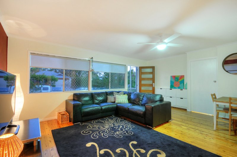 Photo - 31 Kuranga Avenue, Southport QLD 4215 - Image 7