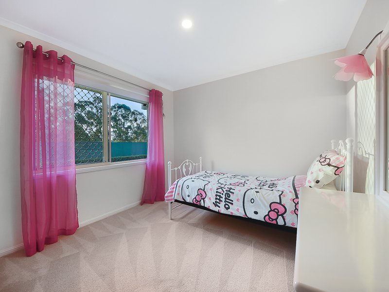 Photo - 31 Kurrajong Place, Bridgeman Downs QLD 4035 - Image 14