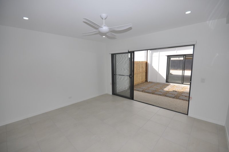 Photo - 31 Lady Elliot Avenue, Banya QLD 4551 - Image 6