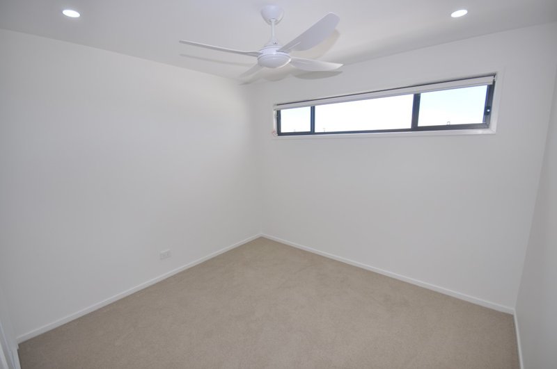 Photo - 31 Lady Elliot Avenue, Banya QLD 4551 - Image 9