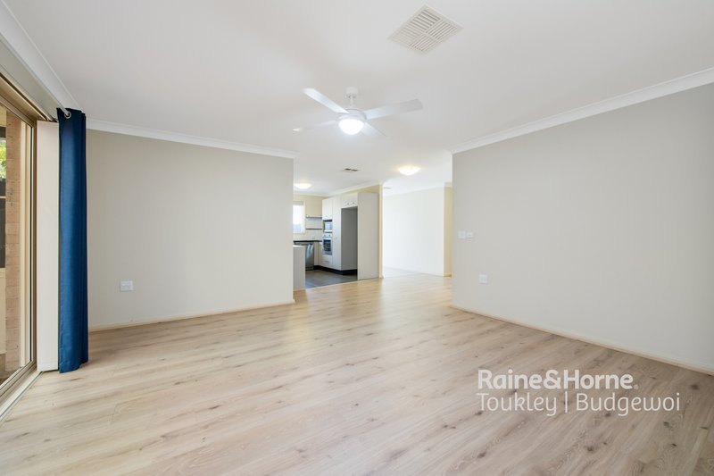 Photo - 3/1 Lakeview Street, Toukley NSW 2263 - Image 6