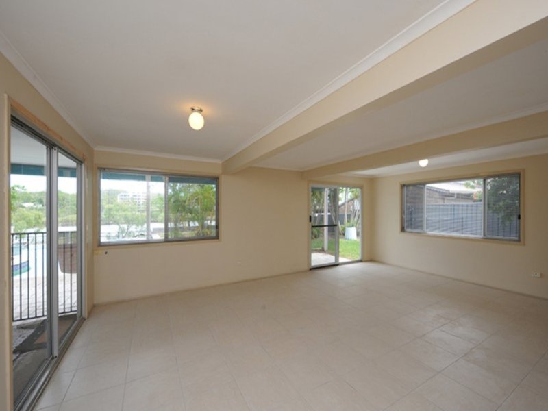 Photo - 31 Langdon Street, Tannum Sands QLD 4680 - Image 6