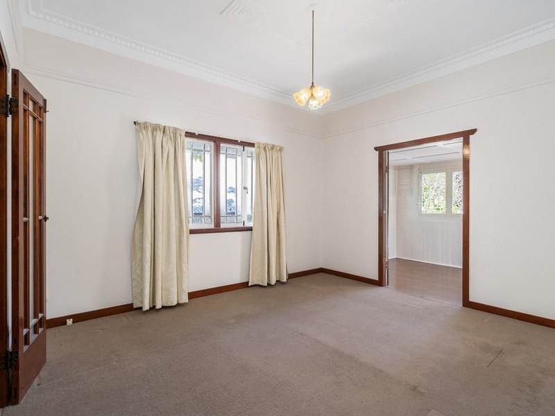 Photo - 31 Latrobe Street, East Brisbane QLD 4169 - Image 9