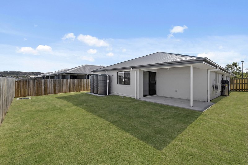 Photo - 31 Lawson Street, Walloon QLD 4306 - Image 14