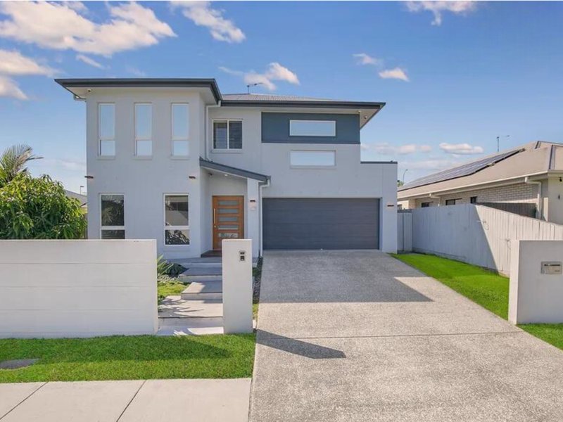 31 Leong Street, Bridgeman Downs QLD 4035