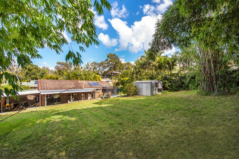 Photo - 31 Linning Street, Mount Warren Park QLD 4207 - Image 13