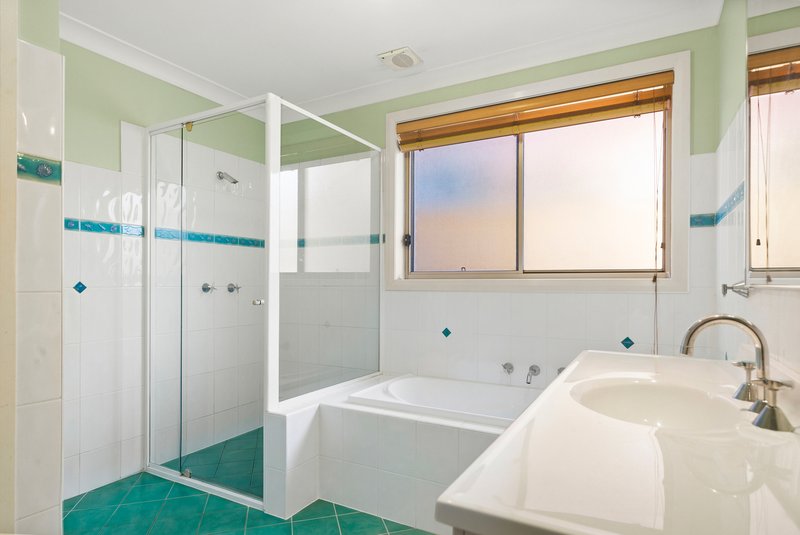 Photo - 31 Lord Howe Avenue, Shell Cove NSW 2529 - Image 5