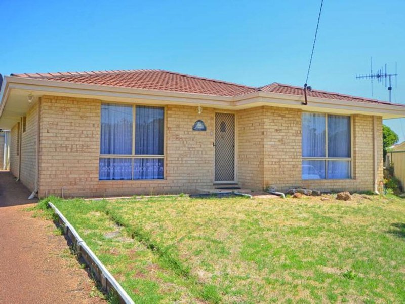 31 Lorenzo Way, Orana WA 6330