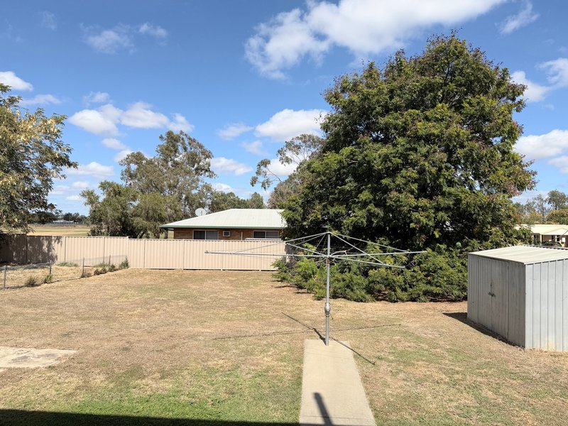 Photo - 31 Lorraway Street, Emerald QLD 4720 - Image 9