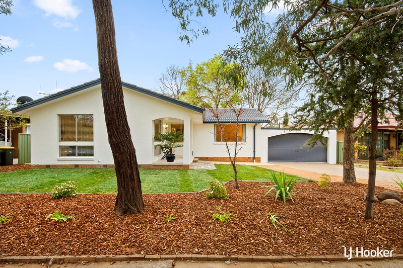 Photo - 31 Mackinolty Street, Scullin ACT 2614 - Image 1