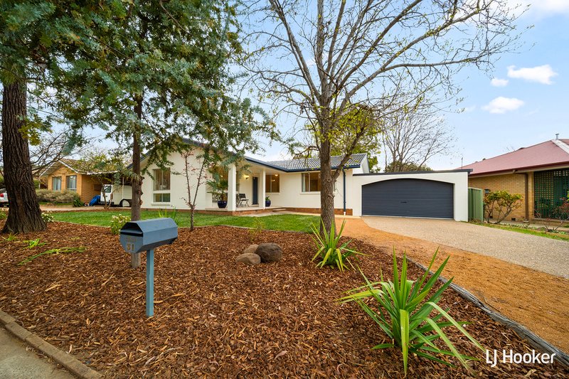 Photo - 31 Mackinolty Street, Scullin ACT 2614 - Image 2