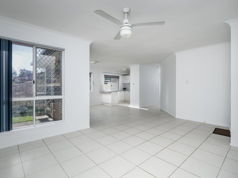 Photo - 31 Maclean Court, Boronia Heights QLD 4124 - Image 5