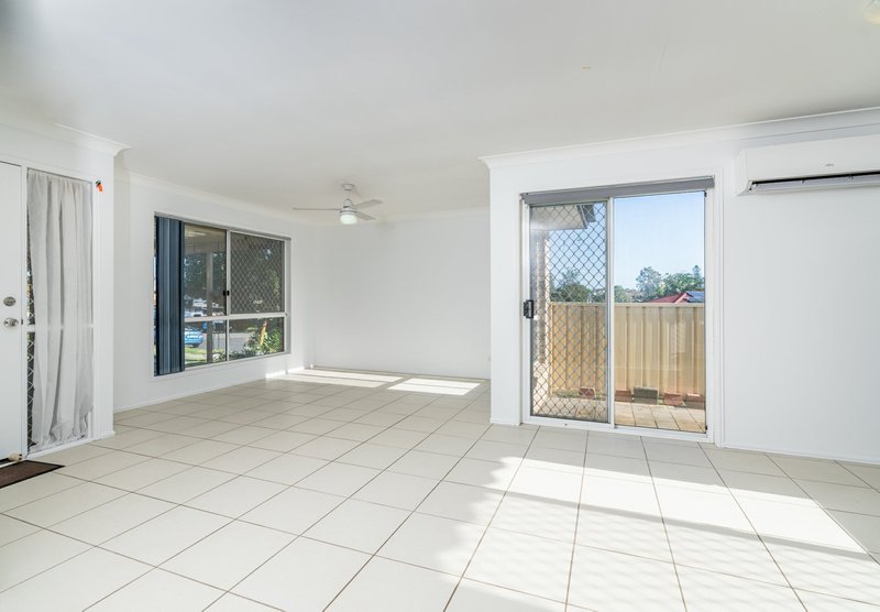 Photo - 31 Maclean Court, Boronia Heights QLD 4124 - Image 8