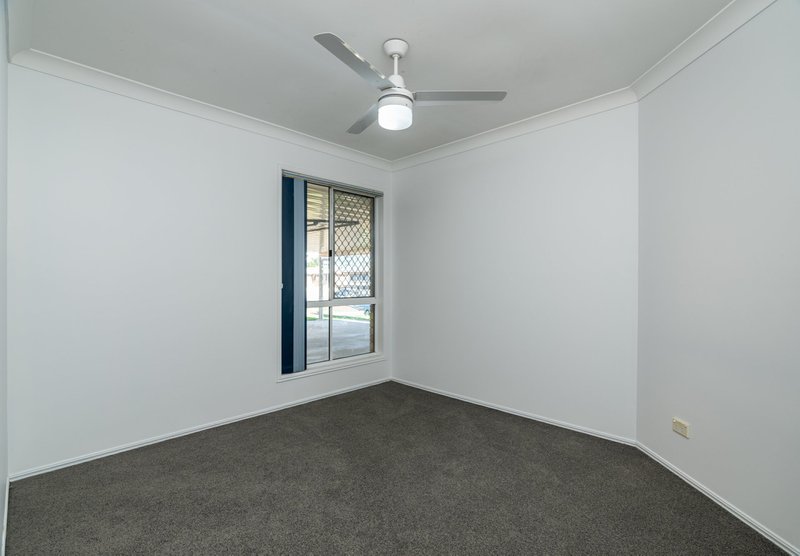 Photo - 31 Maclean Court, Boronia Heights QLD 4124 - Image 14