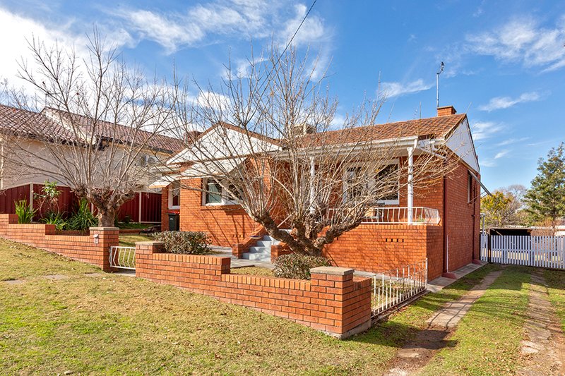 Photo - 31 Macquarie Street, Tamworth NSW 2340 - Image 2